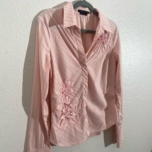 BCBG Maxazria Button Down Pink Shirt. 💕 YK2